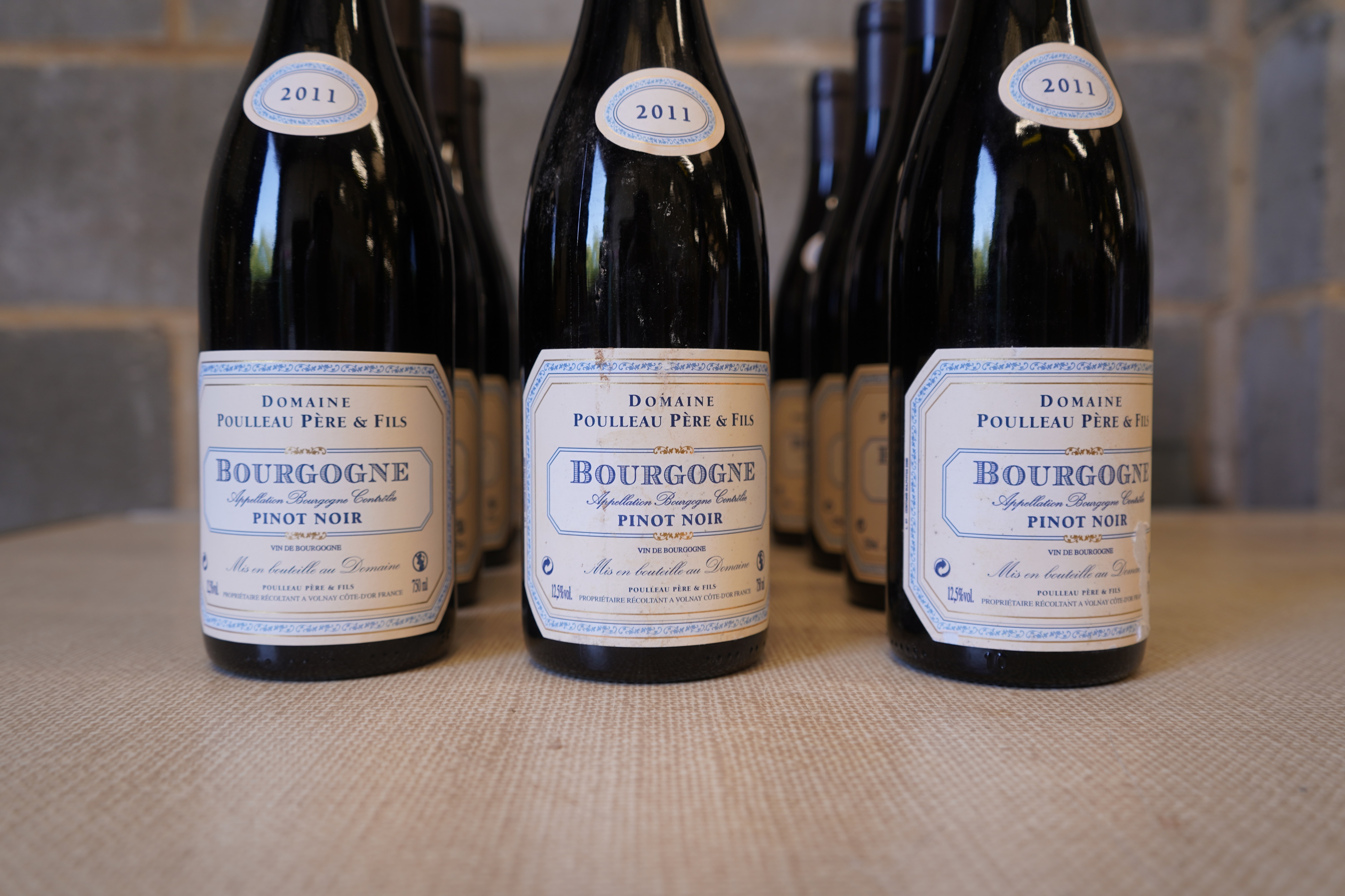 Domaine Poulleau Père & Fils, Bourgogne Pinot Noir, 2011